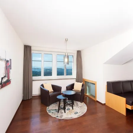 Uto Kulm Car-free Hideaway In Zurich 4*
