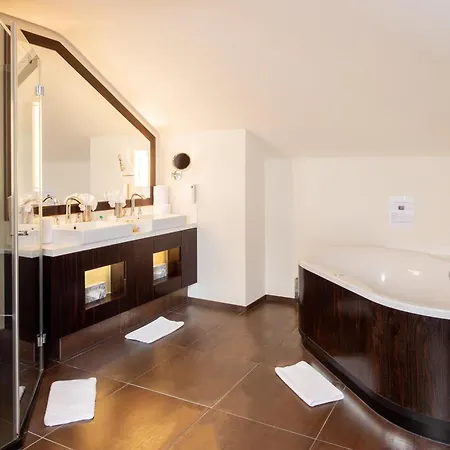 Uto Kulm Car-free Hideaway In Zurich