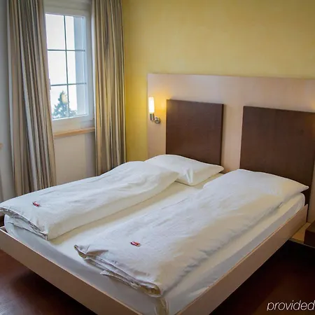 Hotel Uto Kulm Car-free Hideaway In Zurich